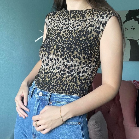 the cutest cheetah print tank top - Picture 2 of 4